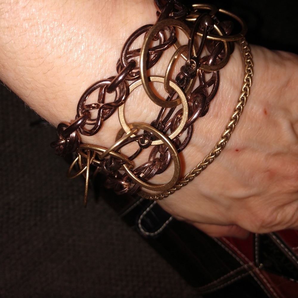 Chico's Gold bronze chunky bracelet  jewelry 8"